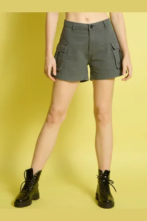 Bene Kleed Women Cotton Casual High-Rise Cargo Shorts