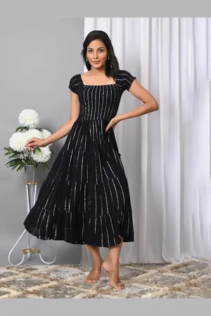 IQRAAR Women Flared Square Neck A-Line Dress