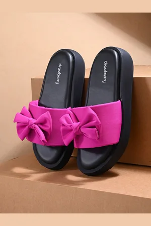 DressBerry Women Slip-On