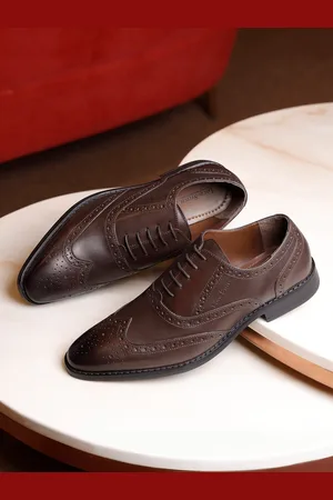 LOUIS STITCH Men Textured Formal Brogues Shoes