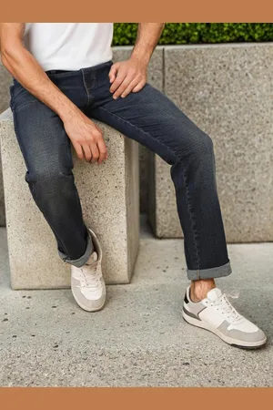 Wrangler Men Millard Straight Fit Light Fade Stretchable Jeans