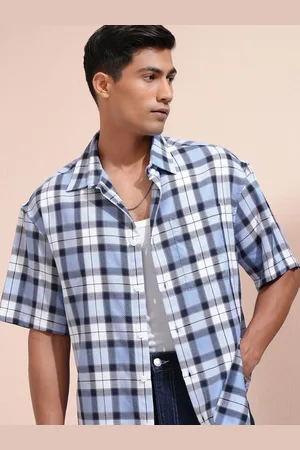 LocoMotive Men Cutaway Collar Checked Cotton Oversized Casual Shirt