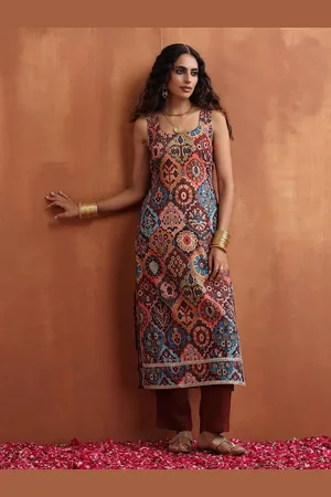 trueBrowns Ethnic Motifs Printed Regular Kurta With Trousers