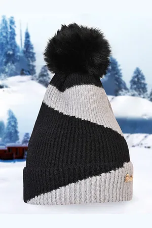 Loom Legacy Women Colourblocked Beanie