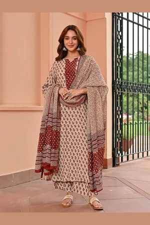 Bunaai Floral Printed Kurta with Trouser & Dupatta