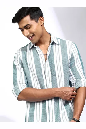 LocoMotive Men Cutaway Collar Tartan Checked Cotton Relaxed Fit Casual Shirt