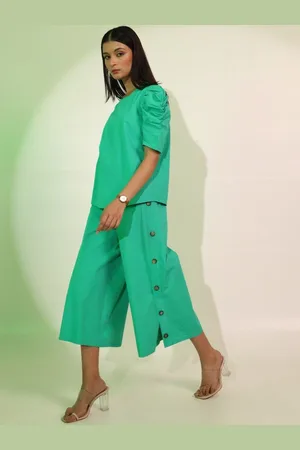 AUTUMN LANE Pure Cotton Top With Capris