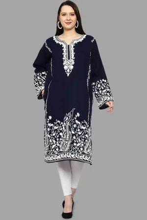 CRAFTBAZAR Floral Embroidered Flared Sleeves Thread Work Straight Kurta