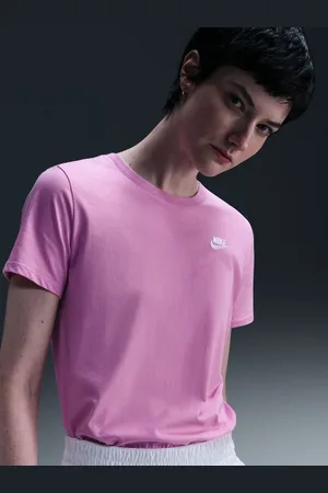 Nike Sportswear Club Essentials Women