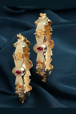 Anouk Set Of 2 Gold-Plated Stone-Studded Bangles