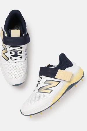 New Balance Men 4040 Cricket Shoes