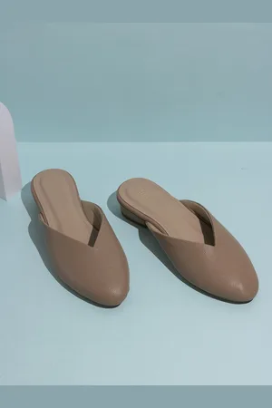 Inc 5 Women Block Mules with Laser Cuts