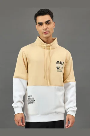 Club York Men Colourblocked Sweatshirt