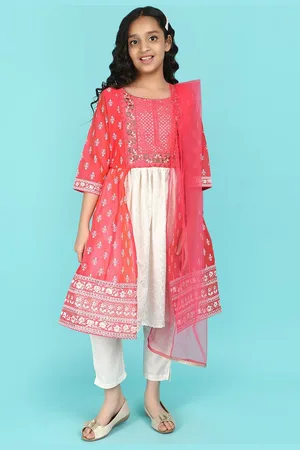 V-Mart Girls Printed Round Neck Cotton A-Line Kurtas