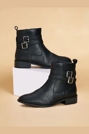 Pantaloons Women PU Round Toe Winter Boots With Buckle