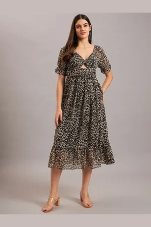 Eavan Women Animal Printed Fit and Flare Puff Sleeves Midi Dress