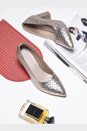 TRY ME Women Textured Pointed Toe Block Heel Pumps