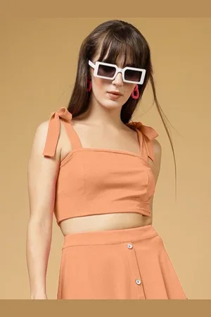 OOMPH Women Square Neck Sleeveless Crop Top