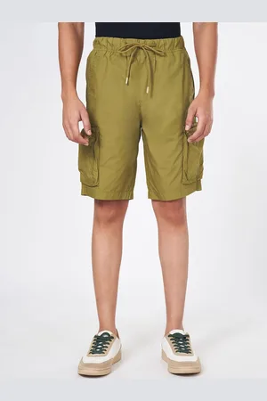 Pantaloons Men Solid Regular Fit Cargo Shorts