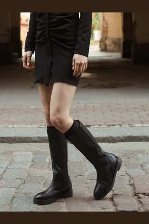 SAINT G. Black Leather Back Zipper High-Top Chelsea Boots