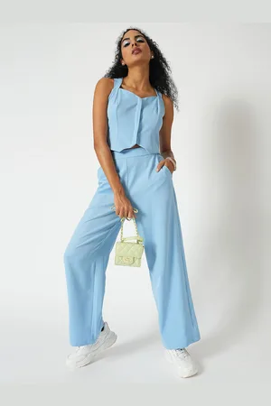 Globus V-Neck Crop Top With Trouser