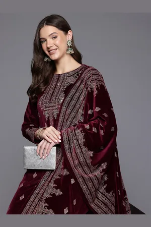Cayman Ethnic Motifs Self Design Sequinned Velvet Kurta With Trousers & Dupatta