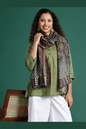 Sangria Women Woven Design Stole