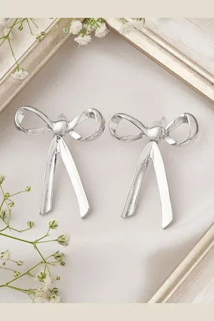 Joker & Witch Silver-Plated Geometric Quincy Bow Style Drop Earrings