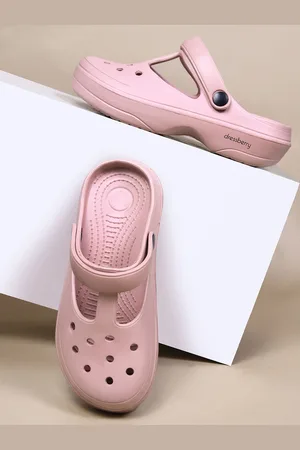 DressBerry Women Rubber Casual Clogs
