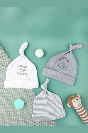 KICKS & CRAWL Kids Cotton Printed Beanie