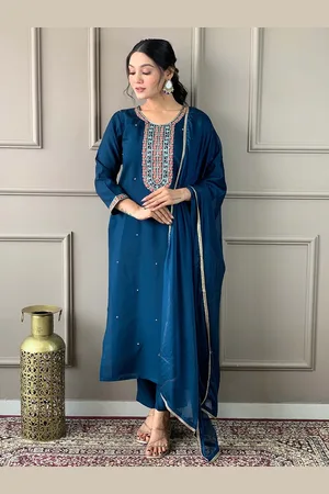 Lilots Floral Yoke Design Thread Work Kurta with Trousers & Dupatta