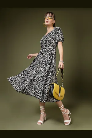 OOMPH Women Floral Printed Puff Sleeve Fit & Flare Maxi Dress