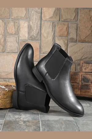 Roadster The Lifestyle Co Men Chelsea Boots