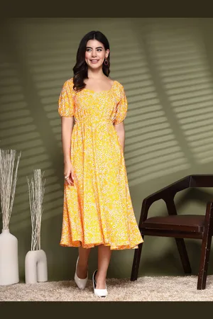 OOMPH Women Floral Printed Fit & Flare Midi Dress