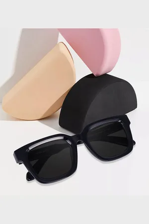 Peter Jones Eyewear Unisex Oversized Sunglasses with Polarised Lens 3803B