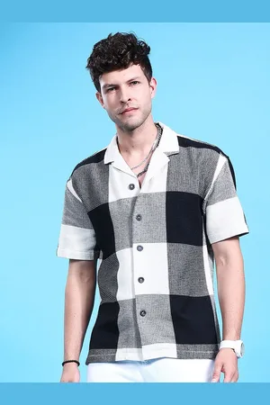 The Indian Garage Co Men Relaxed Fit Checkered Waffle Textured Resortwear Shirt