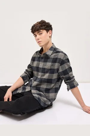 The Bear House Men Spread Collar Buffalo Checked Cotton Shirt