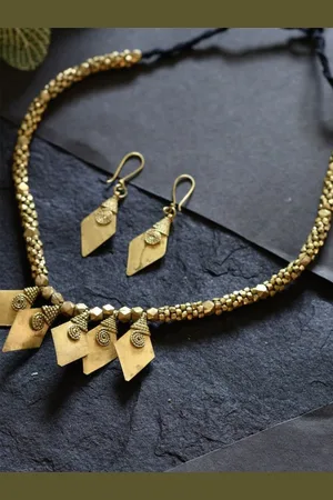 ArtEastri Handcrafted Beaded Orissa Tribal Necklace and Earrings