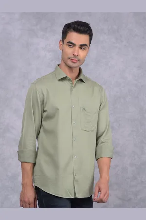 Crimsoune Club Men Smart Spread Collar Solid Cotton Slim Fit Casual Shirt