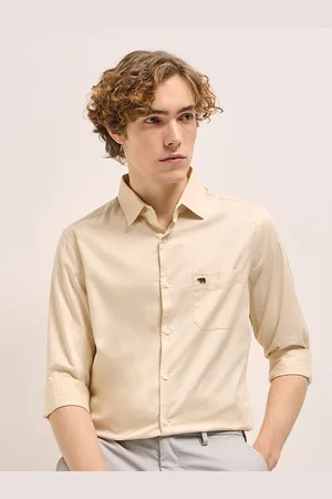 The Bear House Men Solid Tailored Fit Formal Shirt