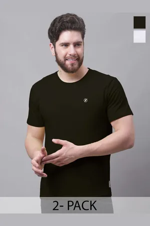 Friskers Men Black 2 Pockets Slim Fit T-shirt