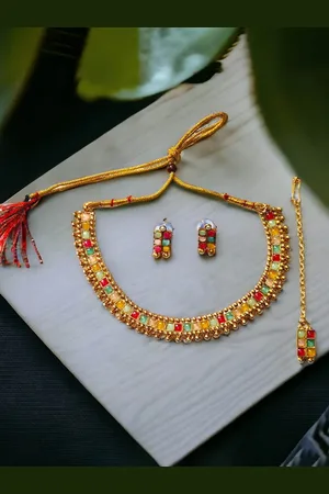 The Pari Gold-Plated Stone-Studded Jewellery Set