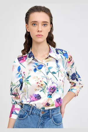 COVER STORY Women Spread Collar Floral Printed Casual Shirt
