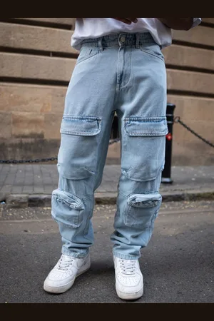 Powerlook Men Cotton Mid-Rise Relaxed Fit Light Fade Jeans With Pockets