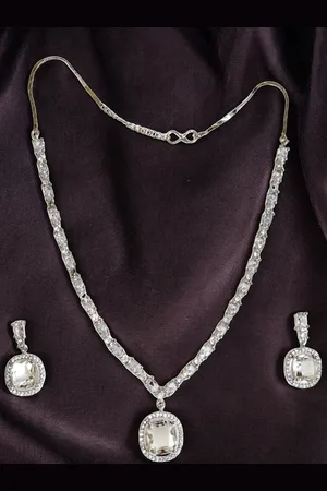 The Pari Rhodium-Plated Stone-Studded Jewellery Set