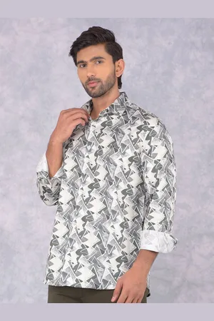 Crimsoune Club Men Smart Spread Collar Abstract Printed Cotton Casual Shirt