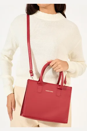 Styli Women Textured Handbag With Sling