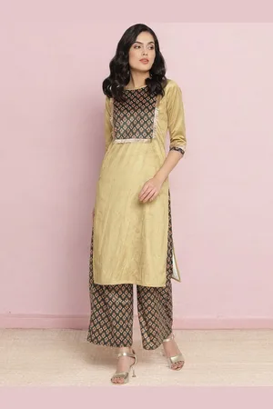 Ahalyaa Yellow Floral Printed Velvet Straight Kurta with Palazzos