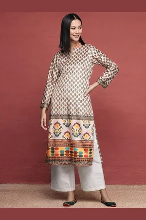 Ahalyaa Floral Printed Regular Velvet Straight Kurta