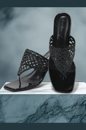 DressBerry Women Woven Design Block Mules